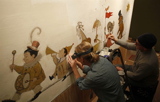Only known Sendak mural is installed at Philadelphia library | iNFOnews.ca CP37178632