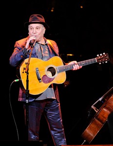 Paul Simon performs at New York University event, makes 1st public appearance since arrest | iNFOnews.ca