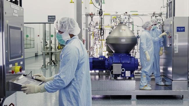 FDA allows emergency use of antibody drug Trump received | iNFOnews.ca CP94453483