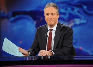 Jon Stewart voices full support of 'Daily Show' heir Trevor Noah in wake of Twitter backlash | iNFOnews.ca CP32595164