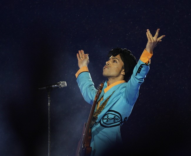 Prince was a one-man band and a friend to many others | iNFOnews.ca CP37201495