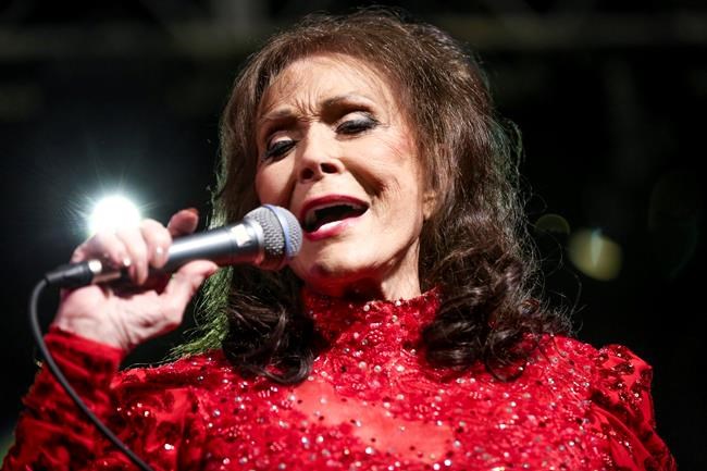 Loretta Lynn, Shania Twain, Jason Aldean get museum exhibits | iNFOnews.ca