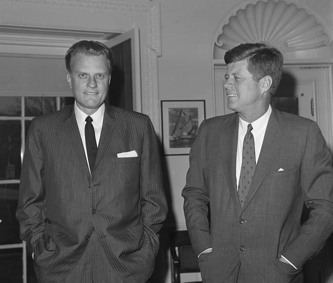 Billy Graham gave more than prayer to presidents | iNFOnews.ca