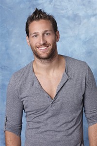 Star of 'The Bachelor' uses 'pervert' to refer to gays, then apologizes; ABC condemns comments | iNFOnews.ca