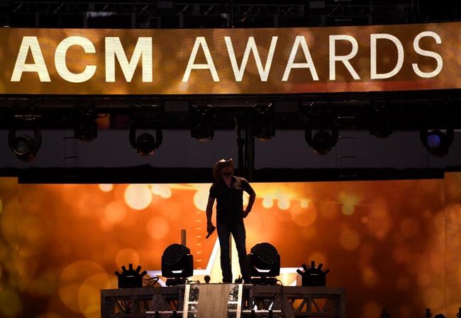 ACMs play to a loyal country audience to shore up ratings | iNFOnews.ca ACMs play to a loyal country audience to shore up ratings | iNFOnews.ca
