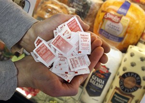 Study questions the need for most people to cut salt; most risk is with high blood pressure | iNFOnews.ca CP29488059
