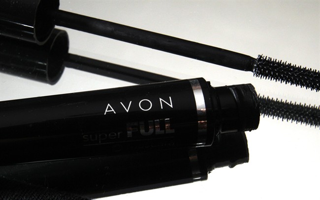 Cerberus taking a majority stake in Avon N. American unit as well as minority stake in rest | iNFOnews.ca CP35720880