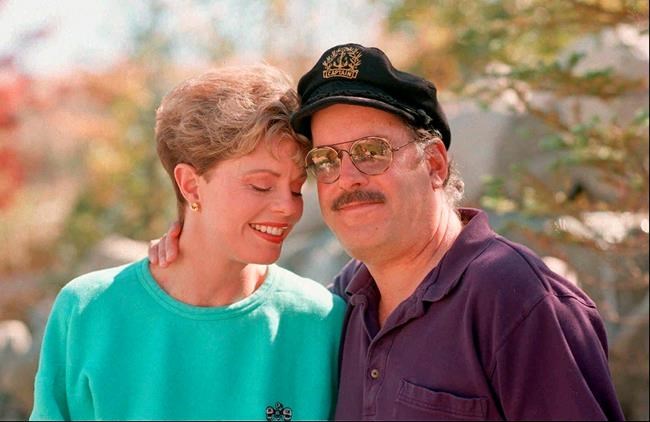 Daryl Dragon, Captain of Captain & Tennille, dead at 76 | iNFOnews.ca Daryl Dragon, Captain of Captain & Tennille, dead at 76 | iNFOnews.ca