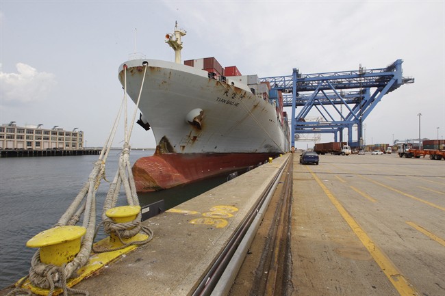 Falling US exports widen 3rd quarter current account trade deficit to $124.1 billion | iNFOnews.ca CP35720784