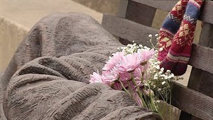 Statue of homeless Jesus by Ontario sculptor prompts donations in Buffalo | iNFOnews.ca CP32583891