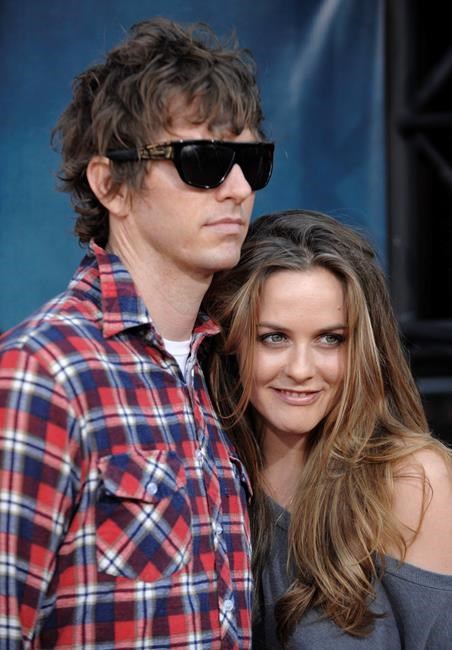 Alicia Silverstone is divorcing husband of nearly 13 years | iNFOnews.ca Alicia Silverstone is divorcing husband of nearly 13 years | iNFOnews.ca