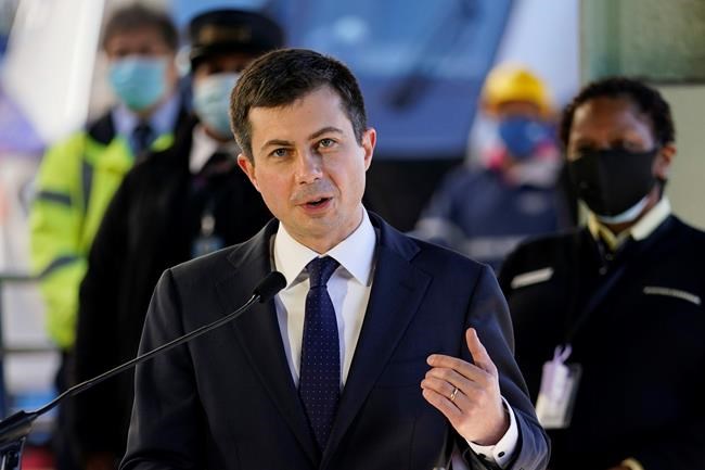 Airline CEOs, Biden officials consider green-fuel breaks | iNFOnews.ca