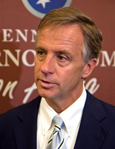 Truck-stop co. owned by Cleveland Browns owner, Tenn. governor, to pay $92M fine for scheme | iNFOnews.ca