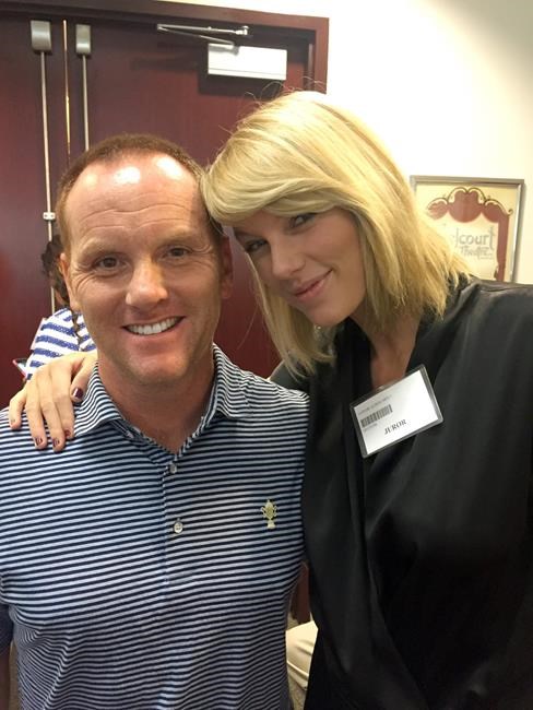 Just like us: Taylor Swift reports to jury duty, dismissed | iNFOnews.ca