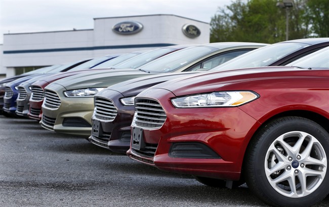 US retail sales fall in March as Americans buy fewer cars | iNFOnews.ca CP37072118