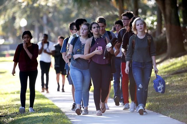 Survivors describe carnage at Florida high school massacre | iNFOnews.ca Survivors describe carnage at Florida high school massacre | iNFOnews.ca