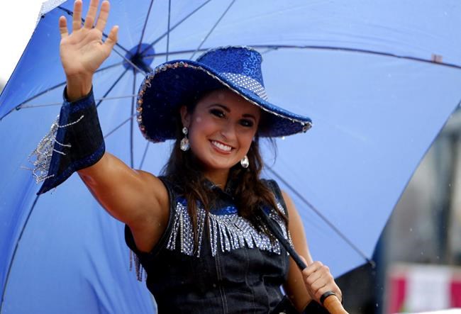 Ex-Miss Kentucky charged with sending nude photos to student | iNFOnews.ca Ex-Miss Kentucky charged with sending nude photos to student | iNFOnews.ca