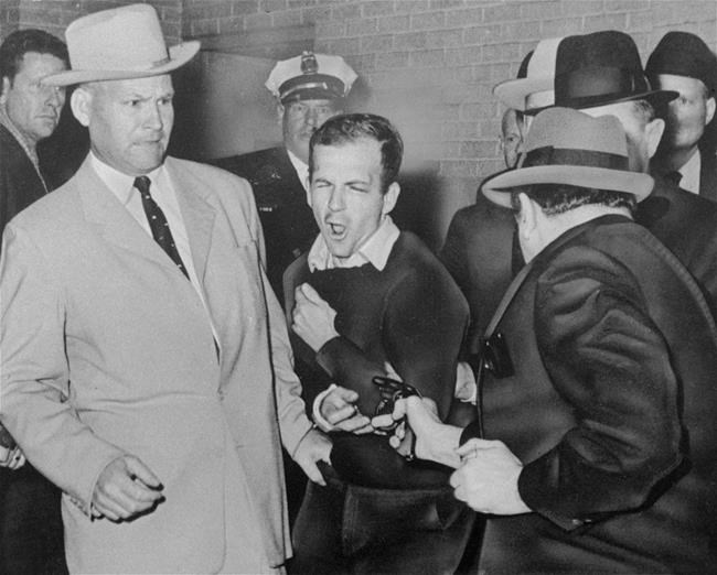 Jim Leavelle, lawman at Lee Harvey Oswald's side, dies at 99 | iNFOnews.ca Jim Leavelle, lawman at Lee Harvey Oswald's side, dies at 99 | iNFOnews.ca