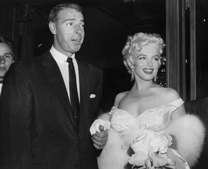 Love letters from Joe DiMaggio and Arthur Miller to Marilyn Monroe sell for nearly $122,000 | iNFOnews.ca CP31012295