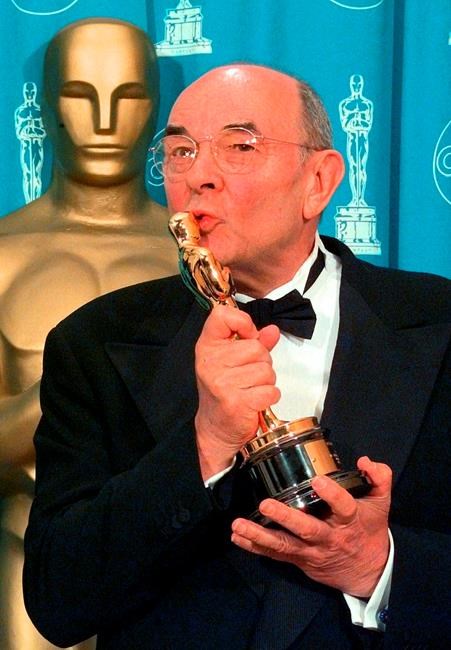 Stanley Donen, director of 'Singin' in the Rain,' dies at 94 | iNFOnews.ca
