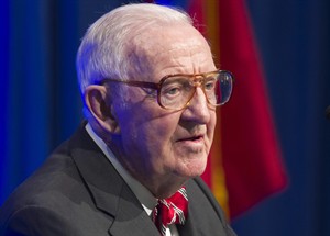 Retired Justice John Paul Stevens says federal government should legalize marijuana | iNFOnews.ca CP28125443