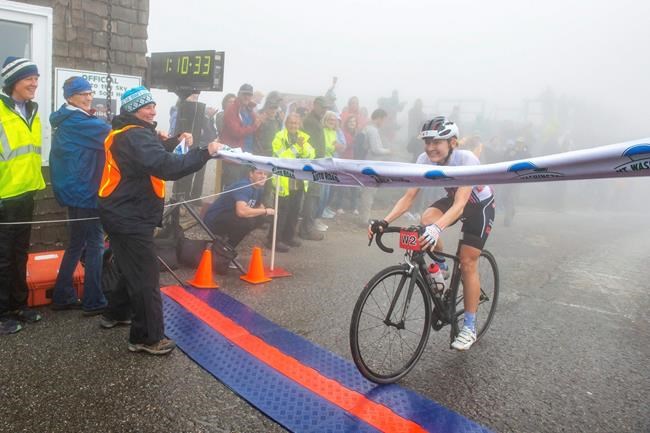 Bicyclists ride up the highest peak in the Northeast | iNFOnews.ca Bicyclists ride up the highest peak in the Northeast | iNFOnews.ca