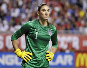 Police: Soccer star Hope Solo arrested at Seattle-area home in assault on sister, nephew | iNFOnews.ca CP28851403