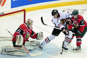 Jones set to make NBA dad 'Popeye' proud as likely first pick in upcoming NHL draft | iNFOnews.ca CP23818513