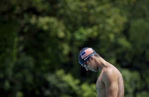 Phelps puts swimming on hold after DUI arrest, attending program 'to better understand myself' | iNFOnews.ca CP30168350