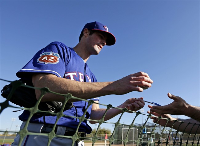 Cole Hamels sues promoter over Victoria's Secret show snub | iNFOnews.ca CP36498919