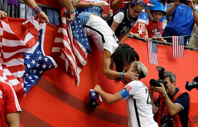 Abby Wambach: I abused alcohol, prescription drugs for years | iNFOnews.ca