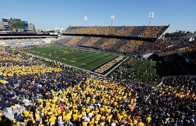 Social media helping college teams start new traditions | iNFOnews.ca