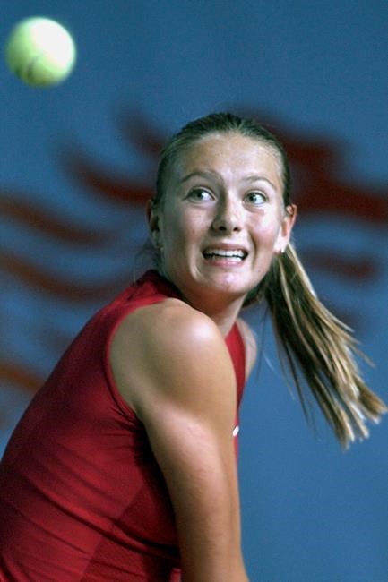 Sharapova retires from tennis at age 32 with 5 Slam titles | iNFOnews.ca