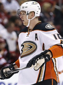 NHL commissioner doesn't believe chants comparing player to Katy Perry are sexist | iNFOnews.ca