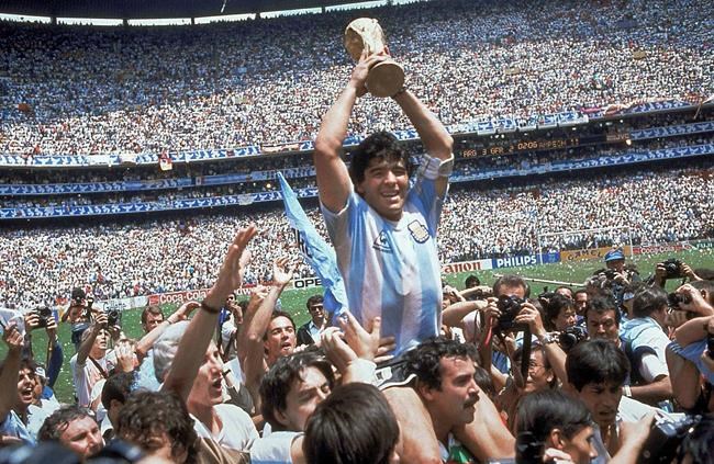 From Kobe to Maradona, a year of staggering losses in sports | iNFOnews.ca