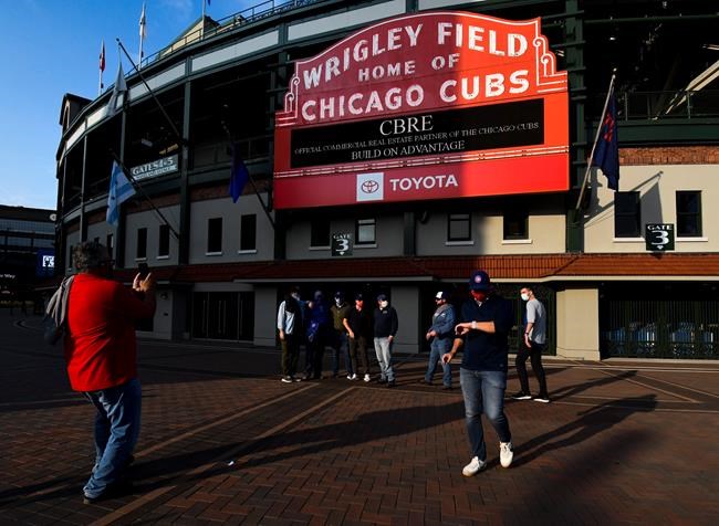 Cubs, Sox to let some fans into stands as COVID numbers fall | iNFOnews.ca Cubs, Sox to let some fans into stands as COVID numbers fall | iNFOnews.ca
