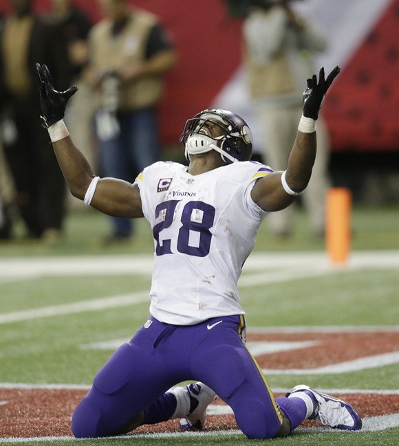Khalil Mack 1st selection at 2 positions for AP's NFL All-Pro Team; Watt, Peterson unanimous | iNFOnews.ca Khalil Mack 1st selection at 2 positions for AP's NFL All-Pro Team; Watt, Peterson unanimous | iNFOnews.ca
