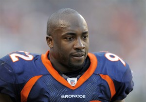 An early NFL scorecard on who's coming, going during opening days of free agency | iNFOnews.ca CP22507478
