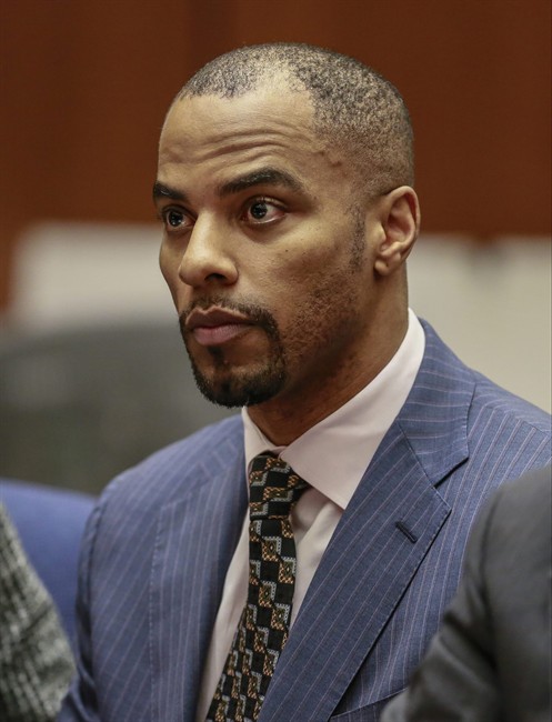 Judge accepts revamped plea deal in Darren Sharper rape case | iNFOnews.ca