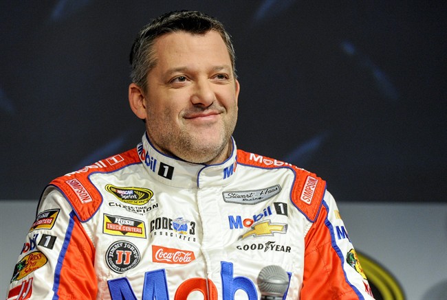 NASCAR's Tony Stewart hospitalized with back injury | iNFOnews.ca CP36240358