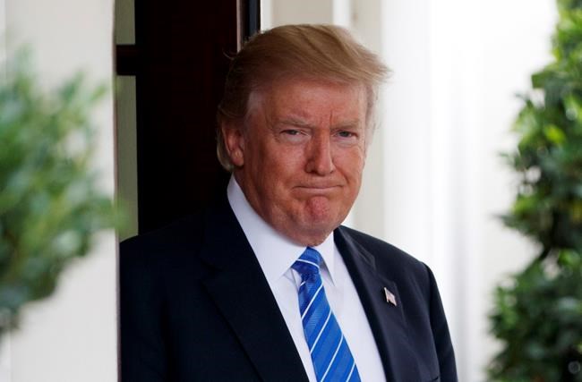 Trump says US should change tax law to punish NFL | iNFOnews.ca