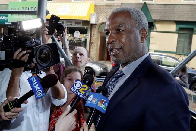 Charles Oakley has deal on charges over melee at Knicks game | iNFOnews.ca