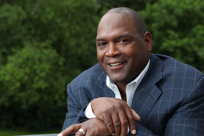 Raines hopeful to reach Hall of Fame on final ballot in 2017 | iNFOnews.ca CP36200880