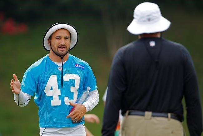 Ex-NFL player sues insurer for denying concussion claim | iNFOnews.ca