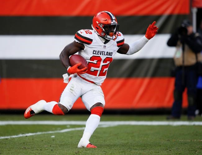 AP Sources: Browns to acquire star receiver Beckham from NY | iNFOnews.ca