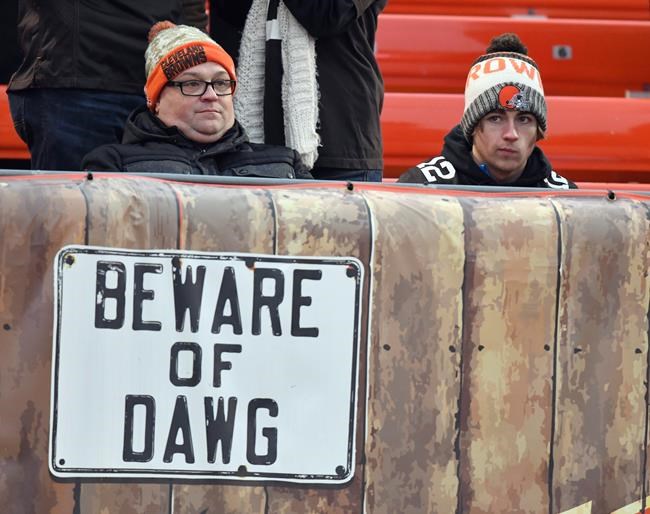 Misery march: Browns fans facing bitter cold for 0-16 parade | iNFOnews.ca