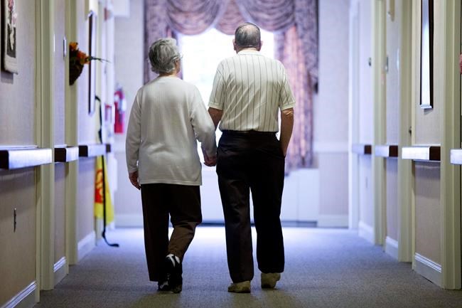 Deaths from falls among older Americans are on the rise | iNFOnews.ca