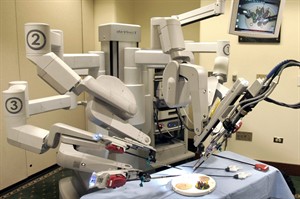 OB/GYNs told robotic hysterectomies aren't the best choice for most women | iNFOnews.ca CP22478436
