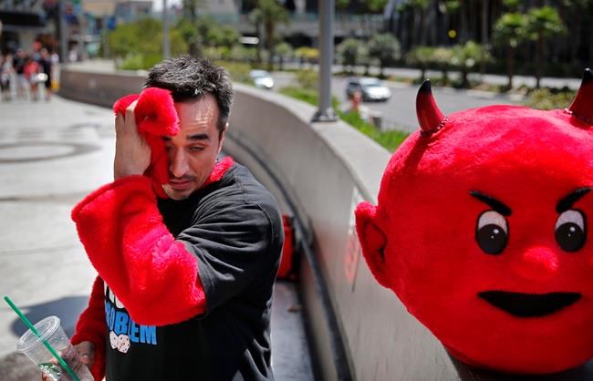 Heat records falling twice as often as cold ones, AP finds | iNFOnews.ca