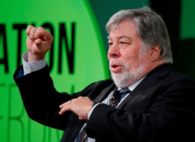 Apple co-founder closing Facebook account in privacy crisis | iNFOnews.ca